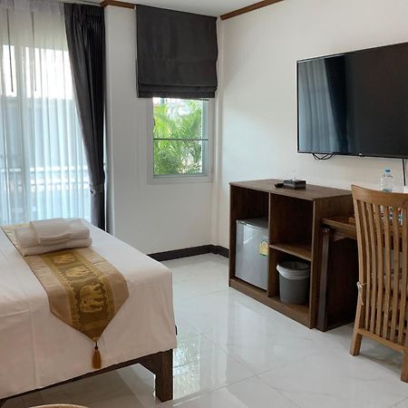 Lemon Guesthouse Чиангмай Екстериор снимка