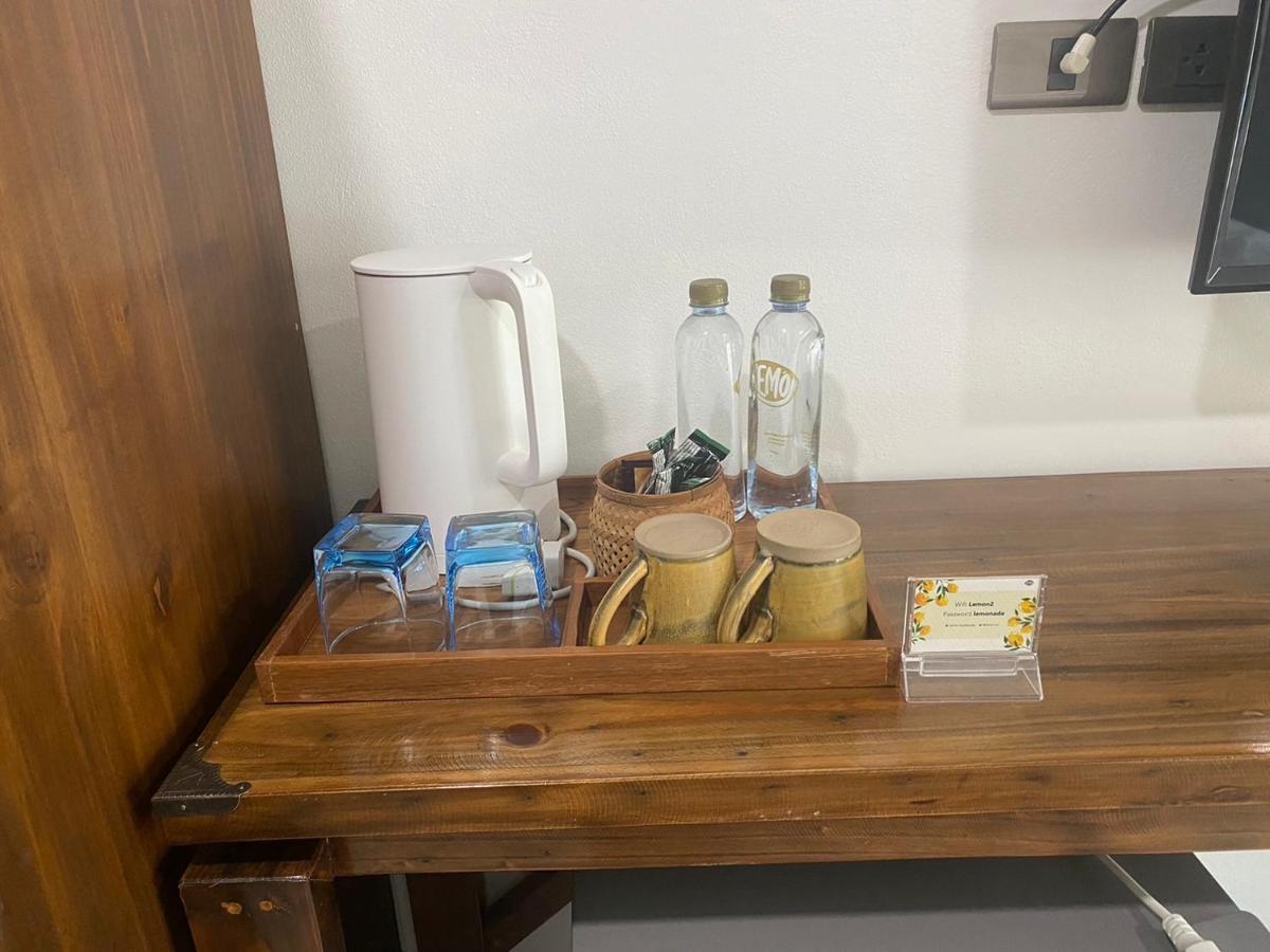 Lemon Guesthouse Чиангмай Екстериор снимка